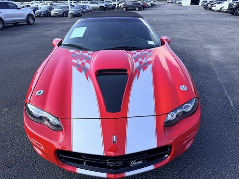 Used 2002 Chevrolet Camaro Z28 w/ SS Performance/Appearance Pkg image 4