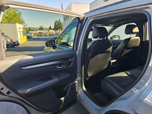 Used 2025 Honda CR-V Sport-L image 19
