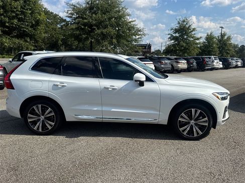 Used 2022 Volvo XC60 B6 Inscription w/ Advanced Package image 8