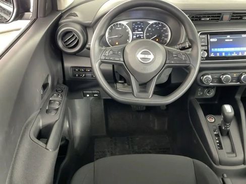 New 2025 Nissan Kicks Play S image 14
