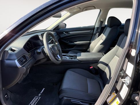 Used 2021 Honda Accord Hybrid image 10