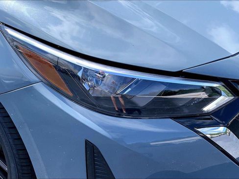 Used 2025 Nissan Sentra SV w/ All-Weather Package FWD image 25