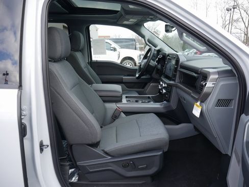 New 2025 Ford F150 XLT w/ Equipment Group 303A High image 28