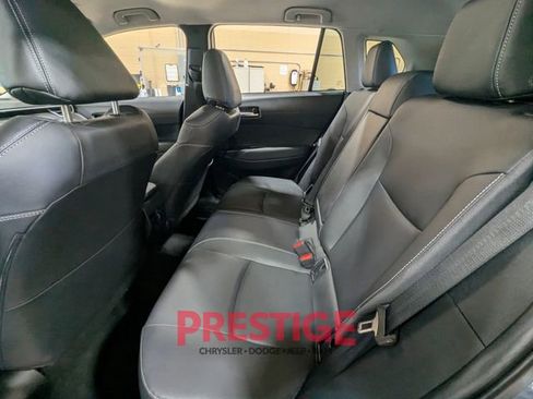 Used 2024 Toyota Corolla Cross XLE image 27