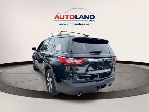 Used 2019 Chevrolet Traverse LT w/ LT Premium Package AWD/4WD image 4