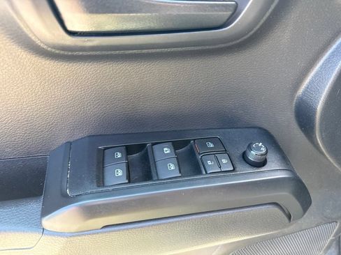 Used 2023 Toyota Tacoma SR AWD/4WD image 21