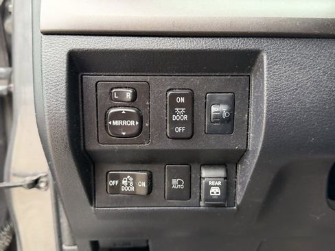 Used 2020 Toyota Tundra SR5 RWD image 7