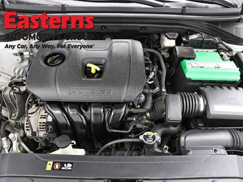 Used 2019 Hyundai Elantra SE w/ Cargo Package FWD image 7