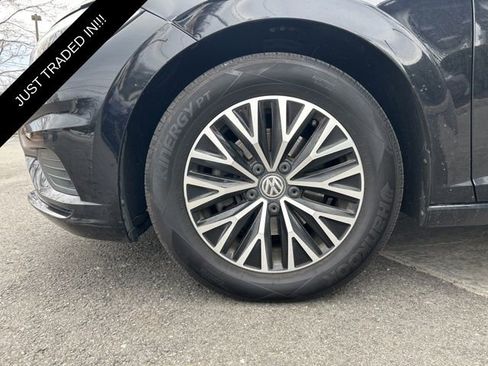 Used 2019 Volkswagen Jetta SEL image 9