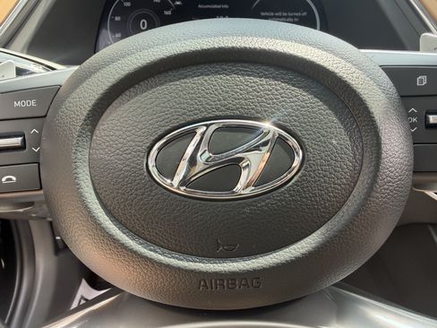 Certified 2023 Hyundai Sonata Limited FWD image 31
