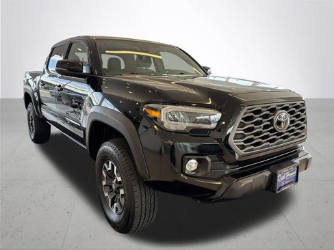 Used 2023 Toyota Tacoma TRD Off-Road AWD/4WD image 5