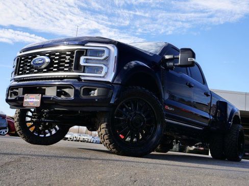 Used 2025 Ford F450 Platinum w/ FX4 Off-Road Package image 69