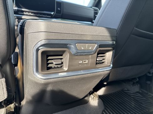 Used 2023 Chevrolet Silverado 1500 LTZ w/ LTZ Premium Package image 21