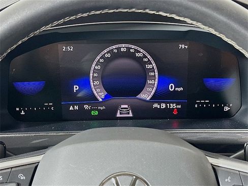 Used 2024 Volkswagen Tiguan SE image 13