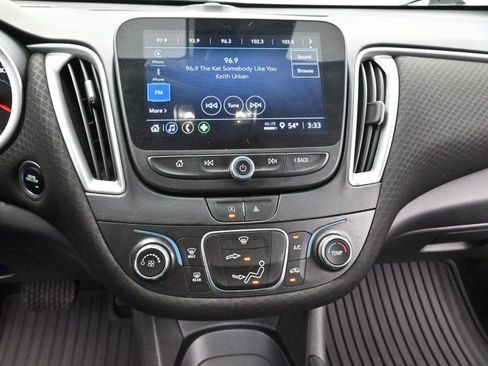 Used 2023 Chevrolet Malibu LS image 20