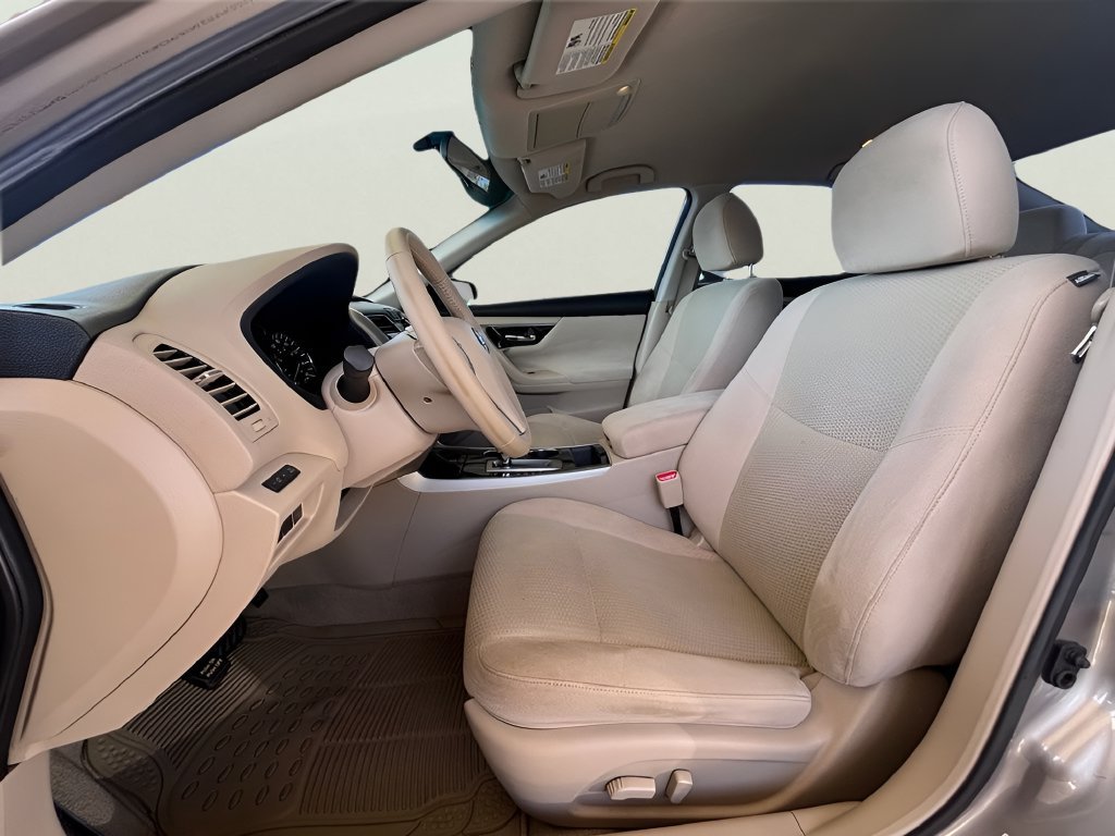 Used 2014 Nissan Altima 2.5 SV FWD image 5