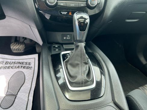 Used 2019 Nissan Rogue SL AWD/4WD image 21