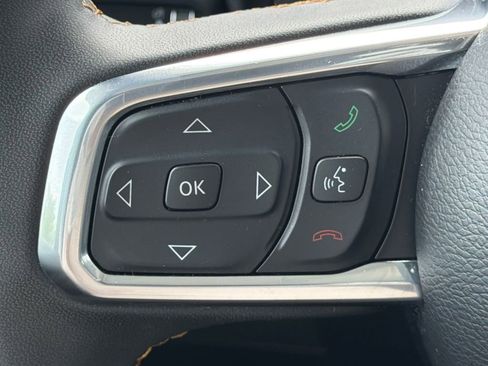 Used 2024 Jeep Wrangler Unlimited Sahara AWD/4WD image 25