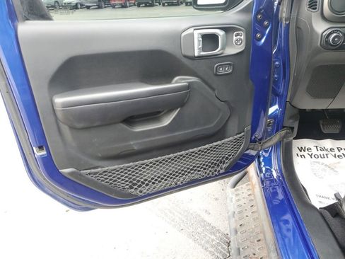 Used 2019 Jeep Wrangler Unlimited Sport S image 11