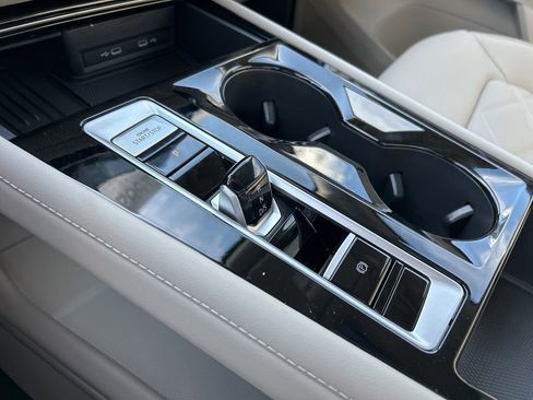 New 2026 Volkswagen Atlas SE image 38