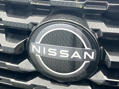 Used 2024 Nissan Kicks S image 9