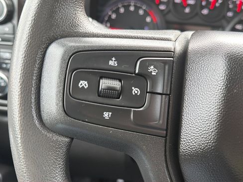 Used 2024 Chevrolet Silverado 2500 Custom w/ Custom Value Package image 18