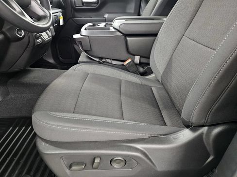 Used 2026 Chevrolet Silverado 1500 Custom AWD/4WD image 17