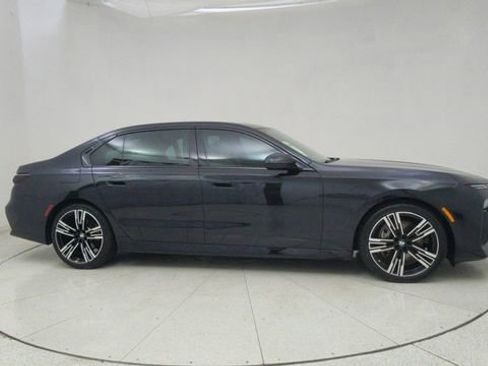 Used 2023 BMW 740i w/ Parking Assistance Package image 63