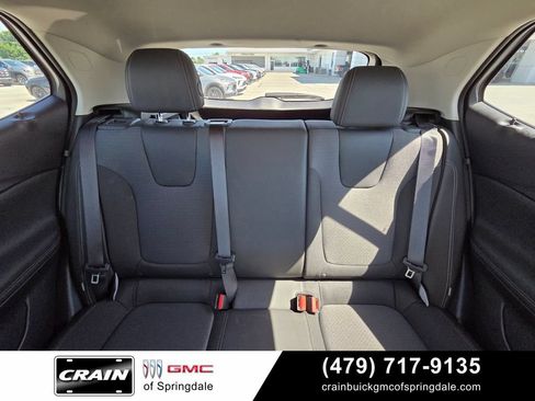 Used 2025 Buick Encore GX Preferred FWD image 25