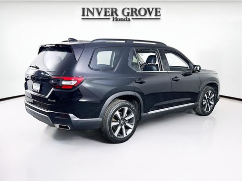 Used 2025 Honda Pilot Touring image 5