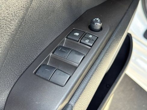 Certified 2023 Toyota Camry SE FWD image 18