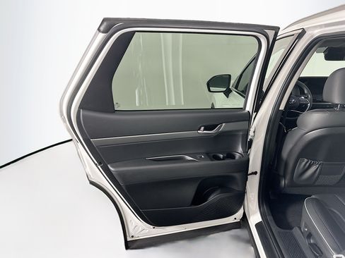 Used 2023 Hyundai Palisade SEL FWD image 26