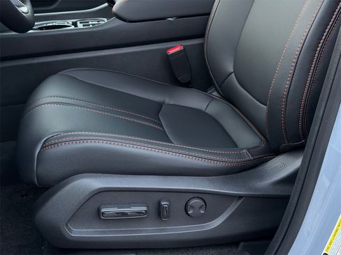 New 2025 Honda Pilot TrailSport image 17