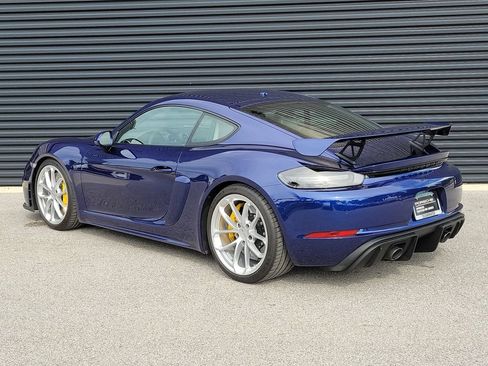 Certified 2020 Porsche 718 Cayman GT4 RWD image 3