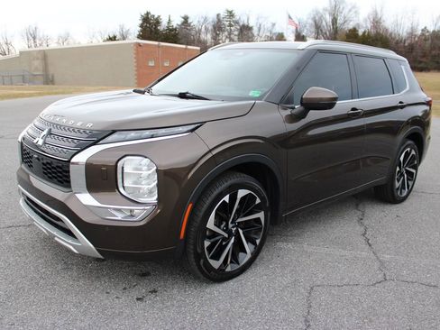 Used 2022 Mitsubishi Outlander SEL image 5