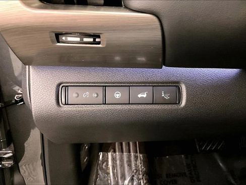 New 2025 Nissan Pathfinder Platinum w/ Cargo Package image 30