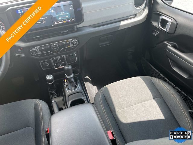 Certified 2024 Jeep Gladiator Sport AWD/4WD image 15
