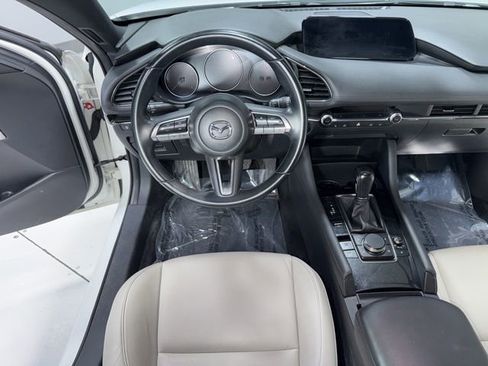 Used 2019 MAZDA MAZDA3 AWD Hatchback w/ Preferred Pkg image 17