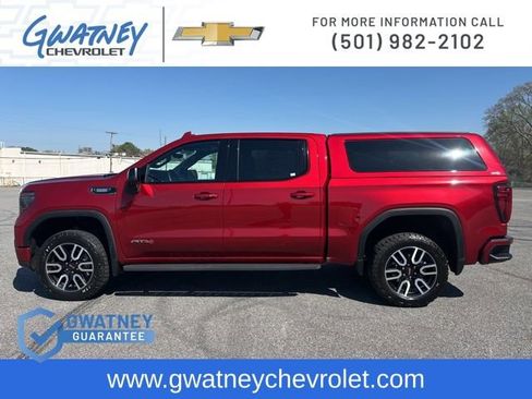 Used 2024 GMC Sierra 1500 AT4 w/ Technology Package image 8