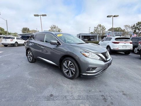 Used 2018 Nissan Murano Platinum w/ Cargo Package image 2
