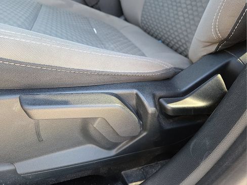 Used 2021 Ford Escape SE FWD image 15