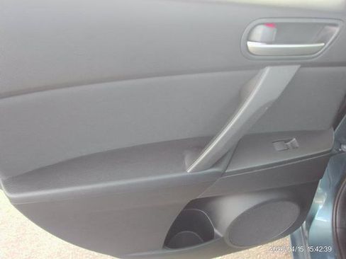 Used 2010 MAZDA MAZDA3 i Touring FWD image 15