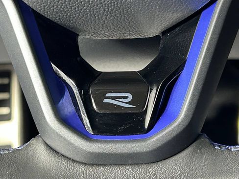 Used 2022 Volkswagen Golf R AWD/4WD image 29