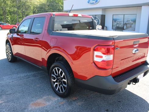 Used 2022 Ford Maverick Lariat w/ Lariat Luxury Package FWD image 8