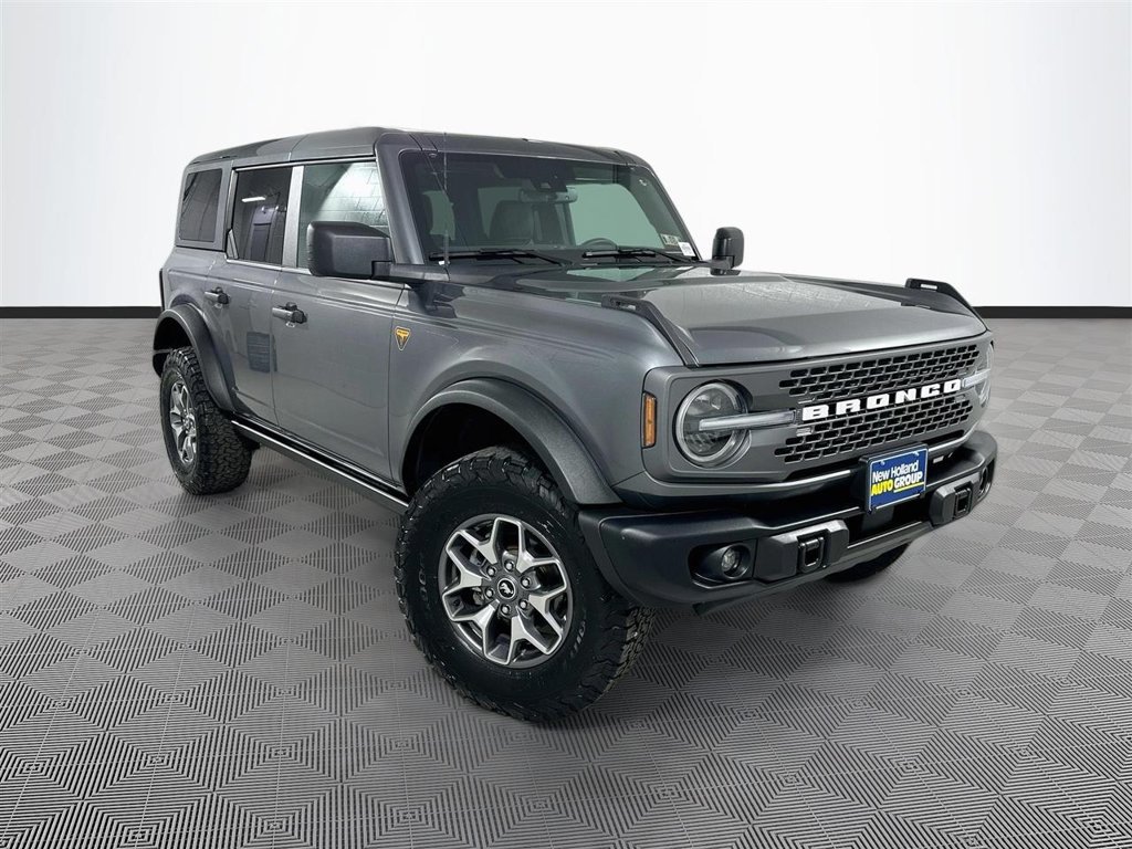 Used 2025 Ford Bronco Badlands AWD/4WD image 1