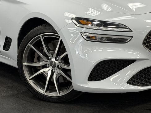 Used 2022 Genesis G70 3.3T image 4