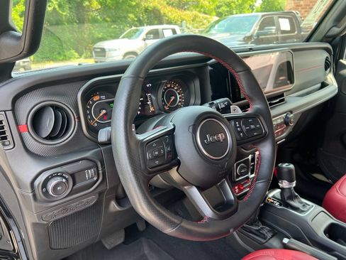 Used 2024 Jeep Wrangler Unlimited Rubicon 392 AWD/4WD image 16