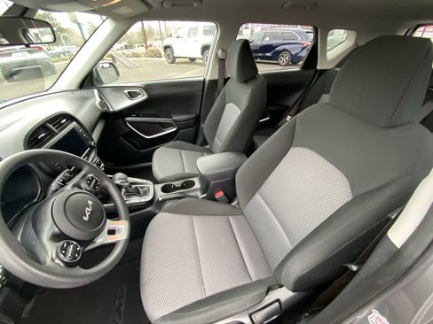 Used 2024 Kia Soul LX w/ Option Group 015 image 11