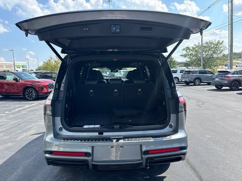 Certified 2026 INFINITI QX80 4WD w/ Sport Exterior Package image 18