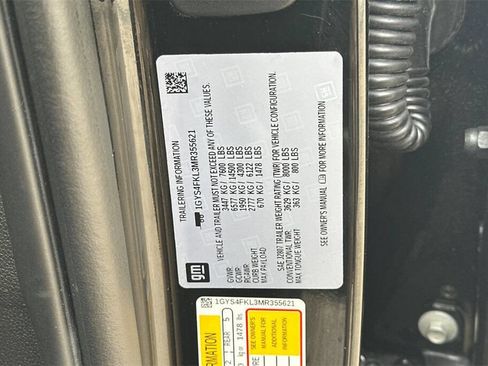 Used 2021 Cadillac Escalade Sport w/ Driver Assist Tech Package image 33